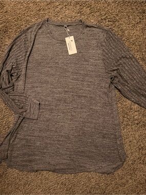 Grace Heathered Gray Crewneck Long Sleeve Top